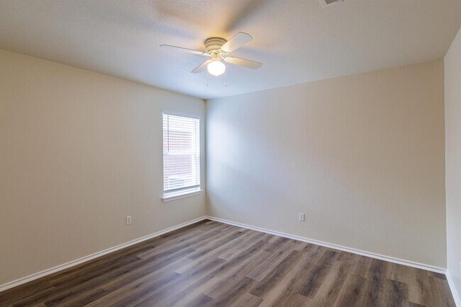 Building Photo - 157 Brickyard Ln