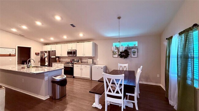 Building Photo - 1373 Mezzavalle Wy