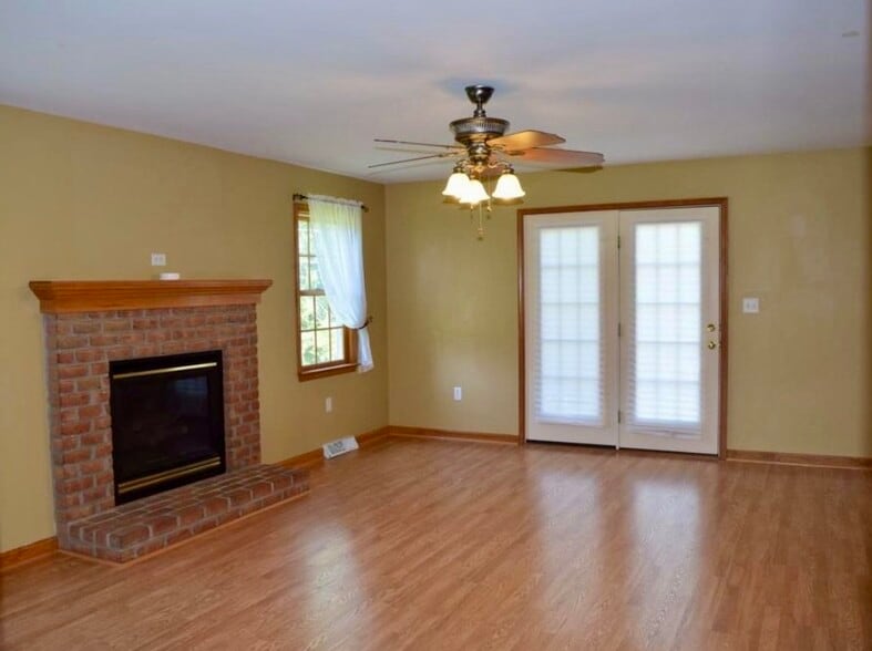 Building Photo - 24614 Raven Rock Rd