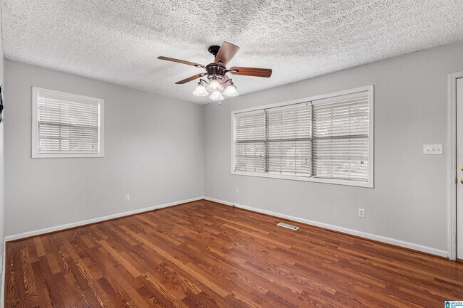 Building Photo - 3009 Burkwood Rd