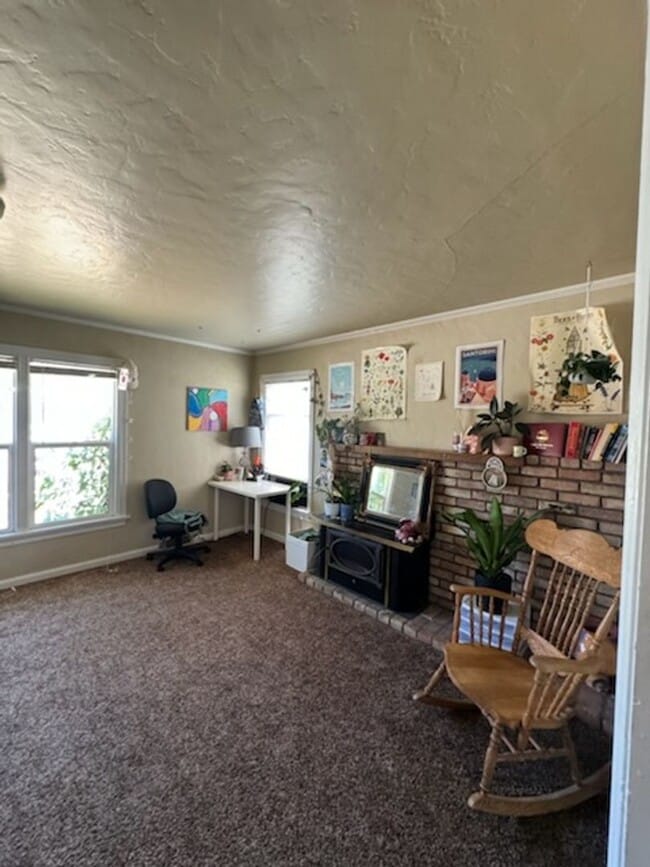 Building Photo - 364 S 300 W