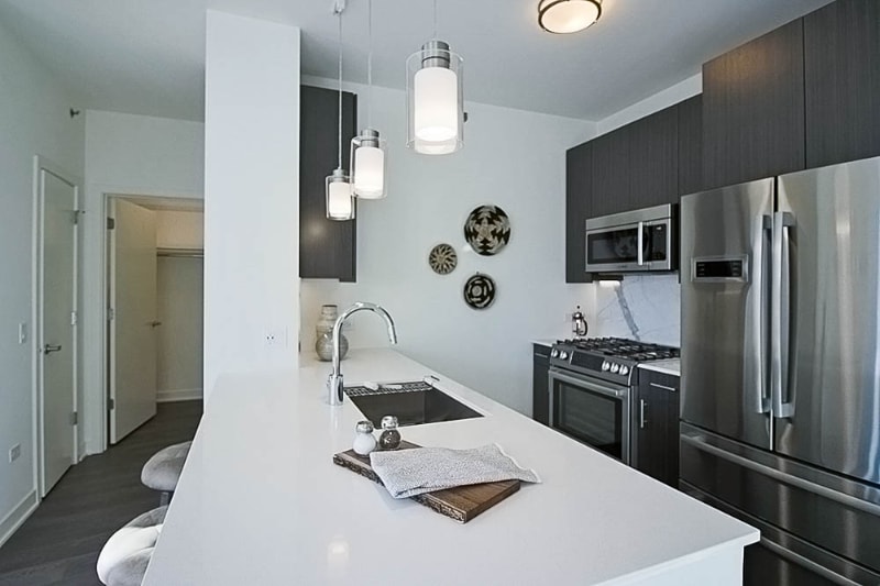 Building Photo - 456 N Park Dr