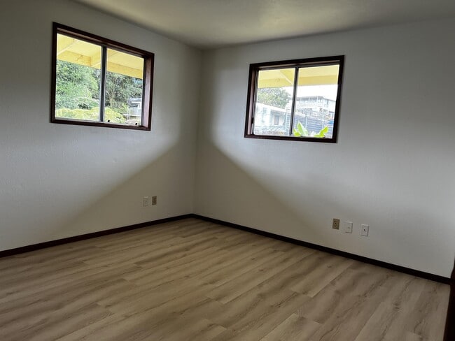 Building Photo - 25-209-209 Hana St