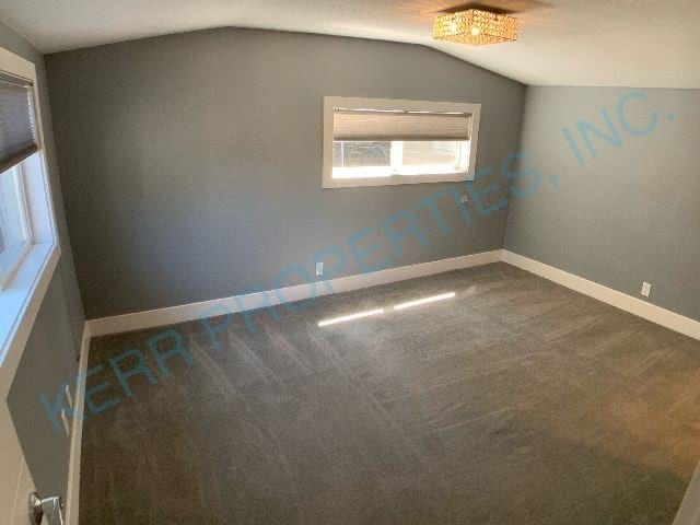 Building Photo - Charming 2-Bedroom Retreat in the Heart of...