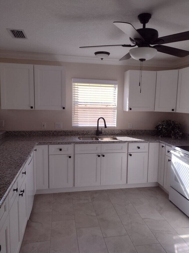 Building Photo - Patio Villa in The Villages