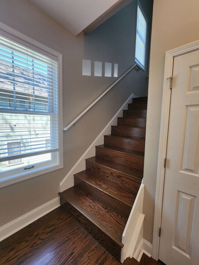 Building Photo - Montford Rental-Asheville