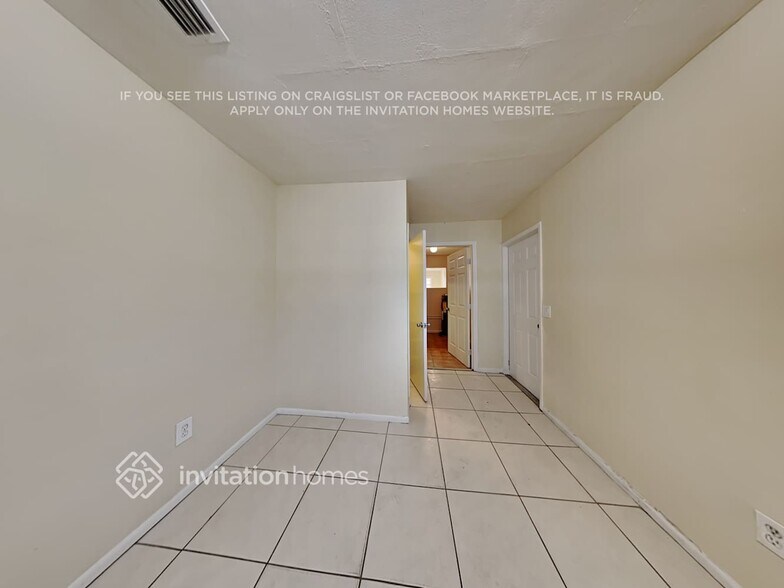 Building Photo - 6980 SW 30th St