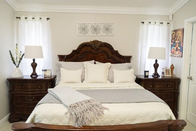 Building Photo - 5360 Kim Ct