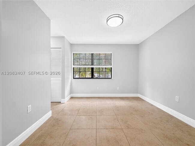 Building Photo - 10505 SW 153rd Ct