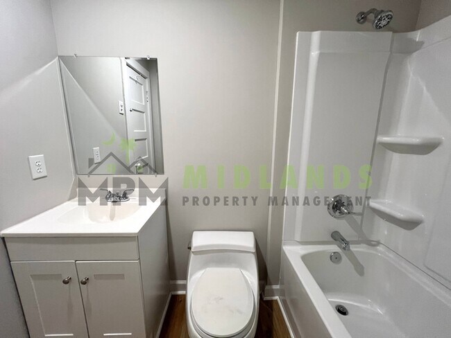 Building Photo - 1348 Ramblin Rd