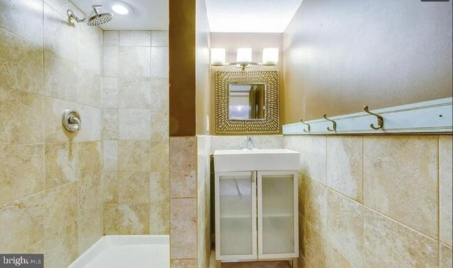 Building Photo - 3602 Perry Ave