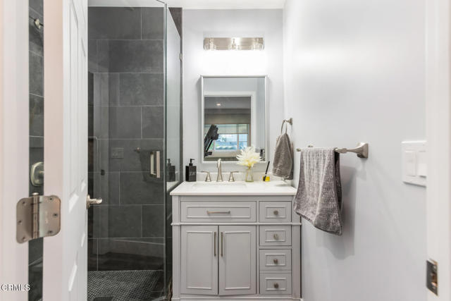 Building Photo - 4816 Indianola Way