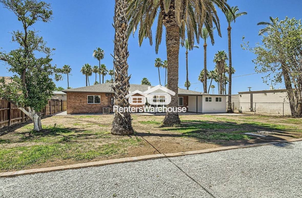 Building Photo - 1930 E Missouri Ave