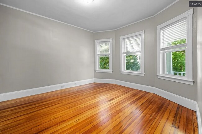 Building Photo - Sleek & Spacious 3-Bedroom Haven – Dorchester, MA