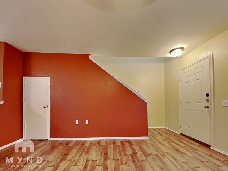 Building Photo - 18624 Great Falls Dr