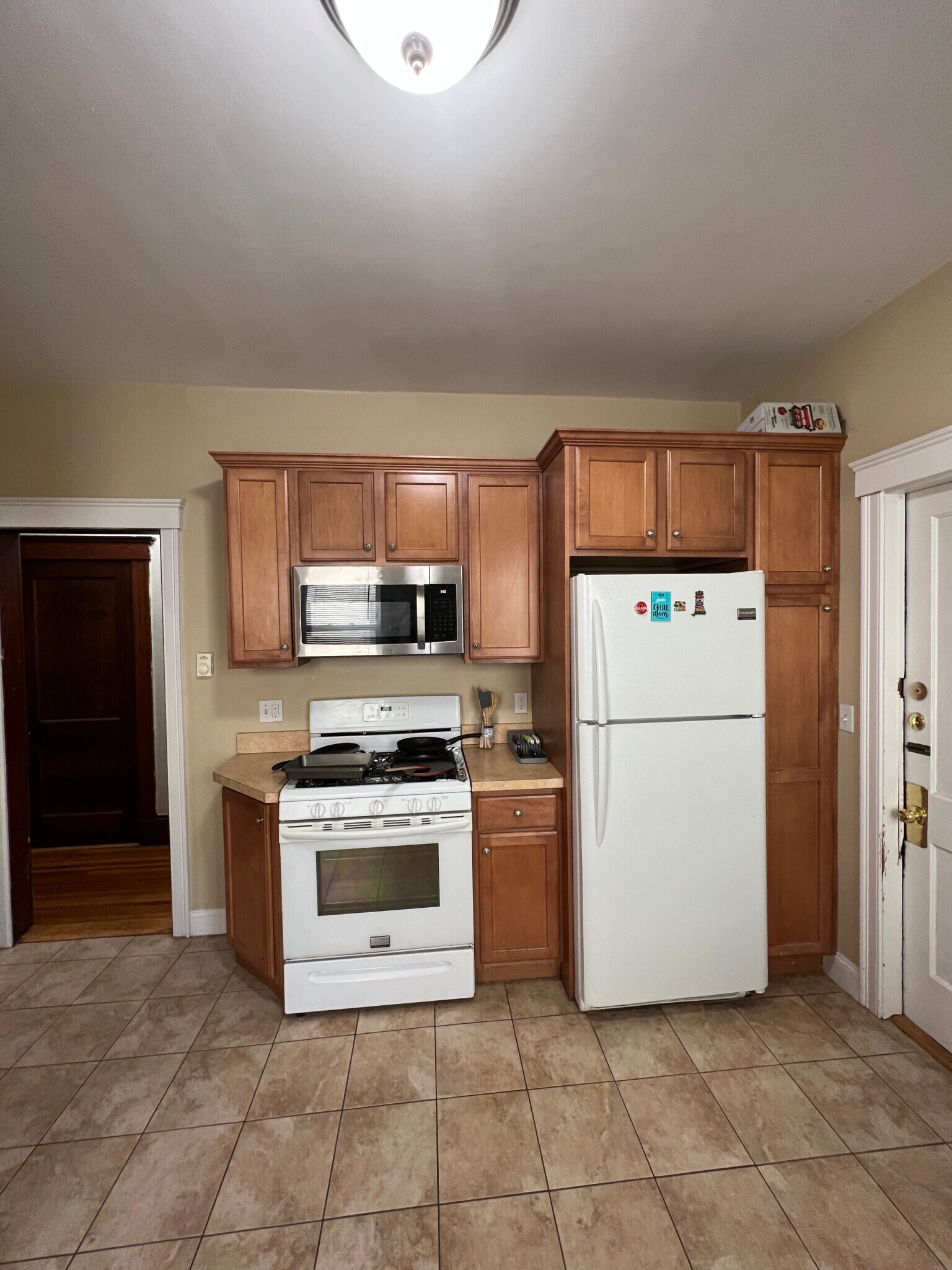 Building Photo - 223 Holland St