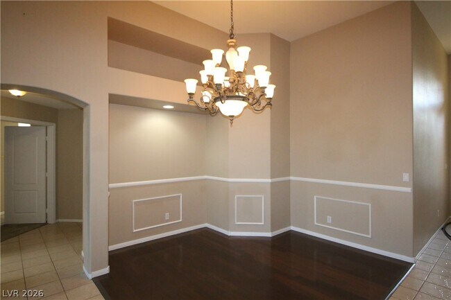 Building Photo - 1520 Vía Cassia