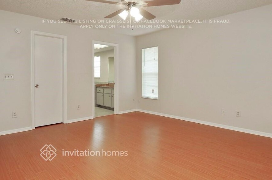 Building Photo - 5909 Redhawk Dr