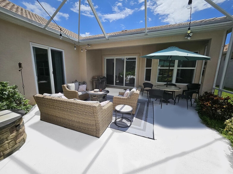 Large Lanai - 4353 Reflections Pky