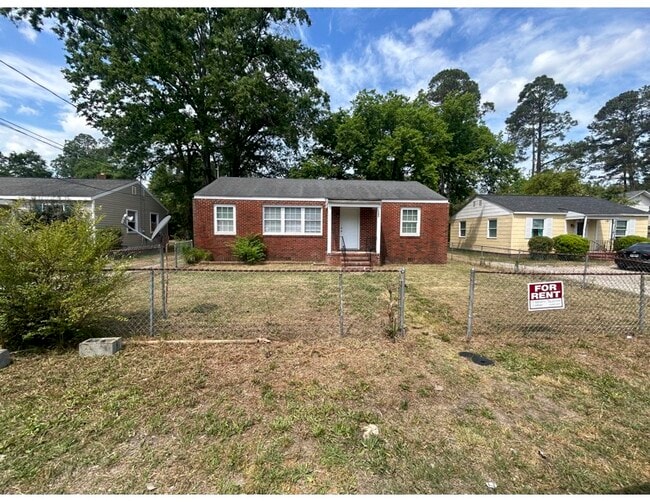 Building Photo - 2489 Coleman Ave