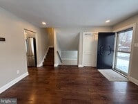 Building Photo - 41 Dorset Dr