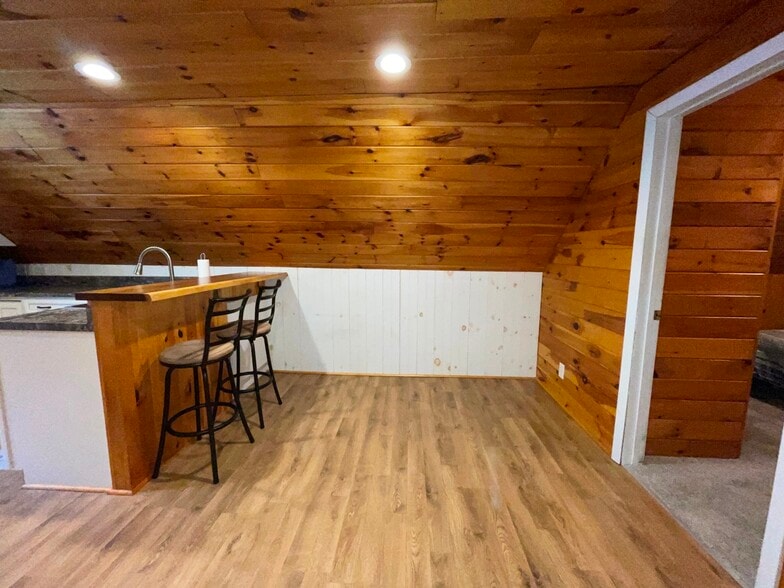 Building Photo - 8 Tow Truck Way