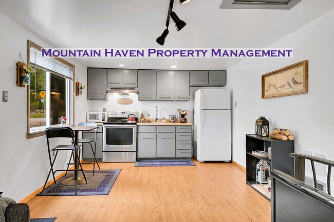 Primary Photo - 8960 S Rex Ln