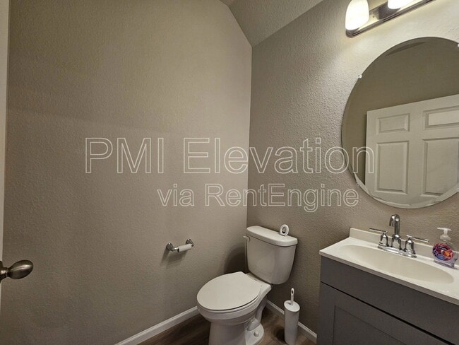 Building Photo - 5091 S Robb Ct