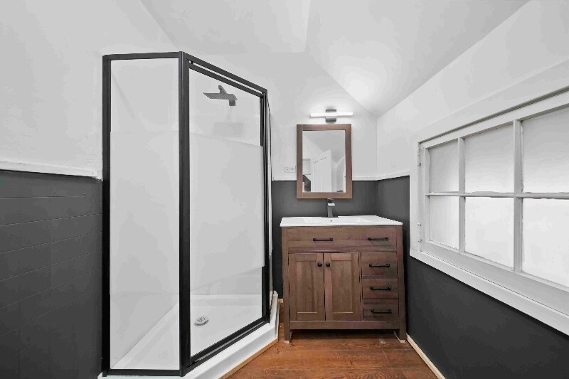 Building Photo - 153 1/2 N Main St