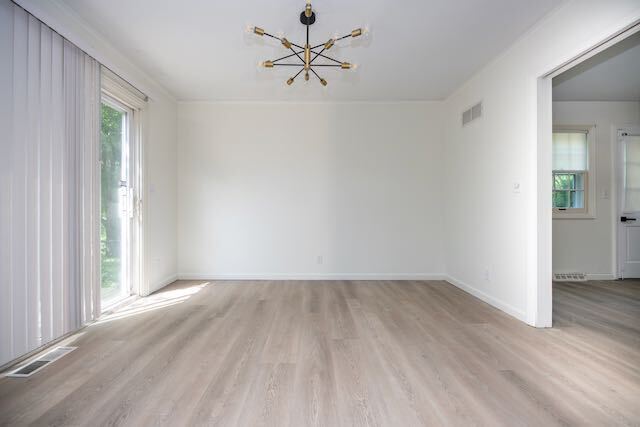 Building Photo - Large Duplex in Far North Peoria