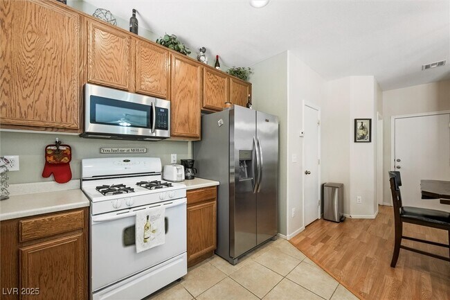 Building Photo - 10389 Calypso Cave St