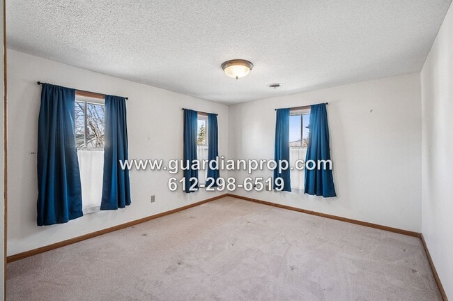 Building Photo - House Near Downtown Stillwater Available Now, Hardwood Floors, Updated Kitchen, Fenced Yard