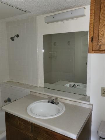 Building Photo - 1741 Crest Grove Dr