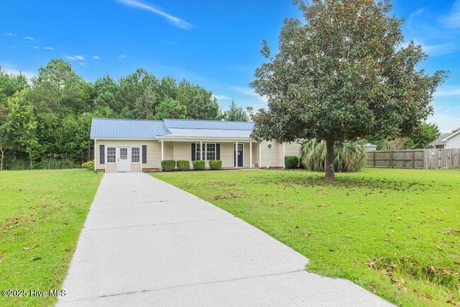 Building Photo - 304 Woody Way