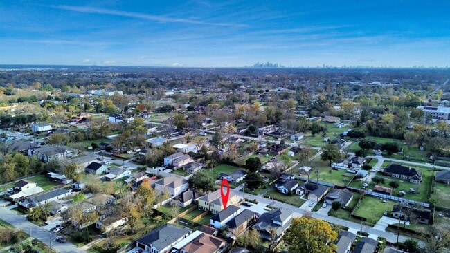 Building Photo - 2310 Wavell St