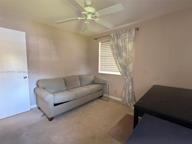 Building Photo - 402 SW 158th Terrace