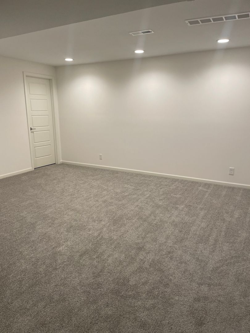 Building Photo - 15853 Foster