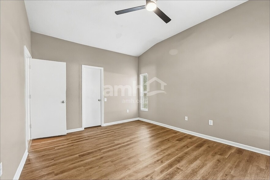 Building Photo - 1107 Summer Breeze Dr