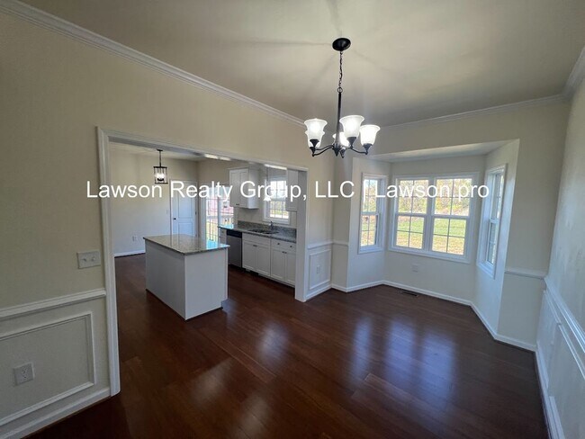 Building Photo - Newer Construction in Vinton with Incredible Mountain Views and  Attached Garage