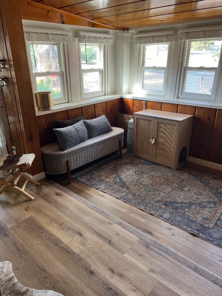 Building Photo - 11457 Manzanita Rd