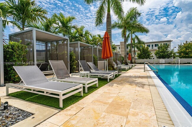 Building Photo - 10445 NW 66th St