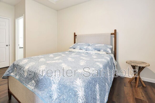 Building Photo - 4802 51st St W