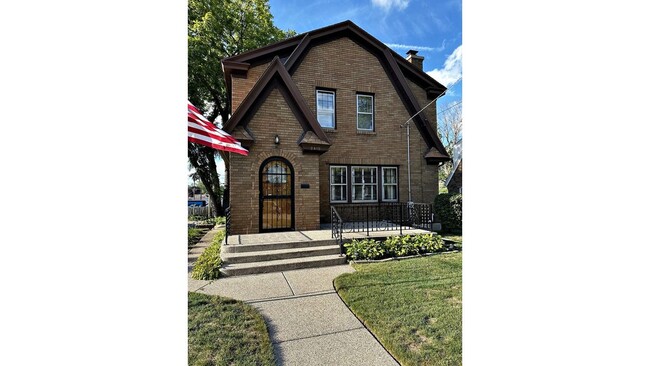 Building Photo - 4803 Cleveland Ave