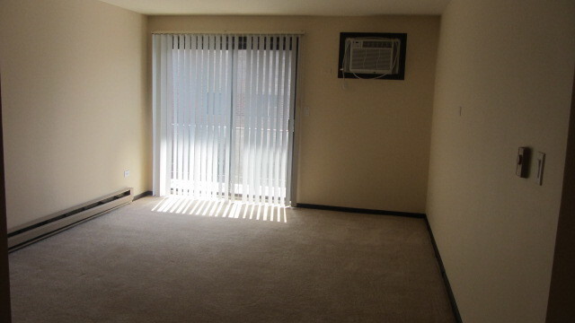 Building Photo - 2320 N Nordica Ave