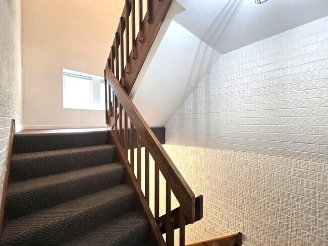 Building Photo - 1111 S Waukegan Rd