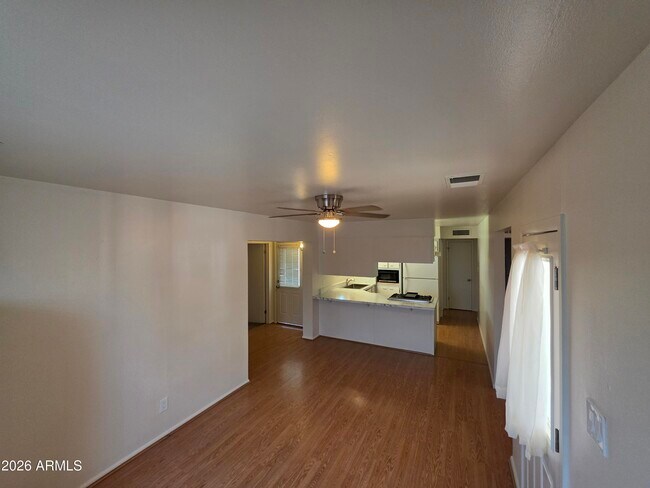Building Photo - 1309 W 14th St