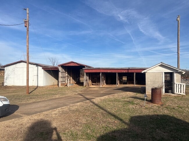 Building Photo - 680 Co Rd 84