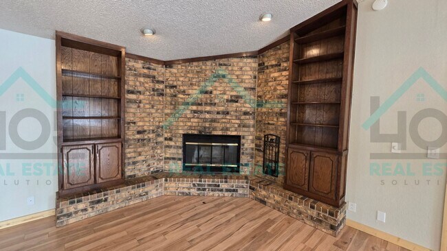 Building Photo - 3 Bedroom in Harrah