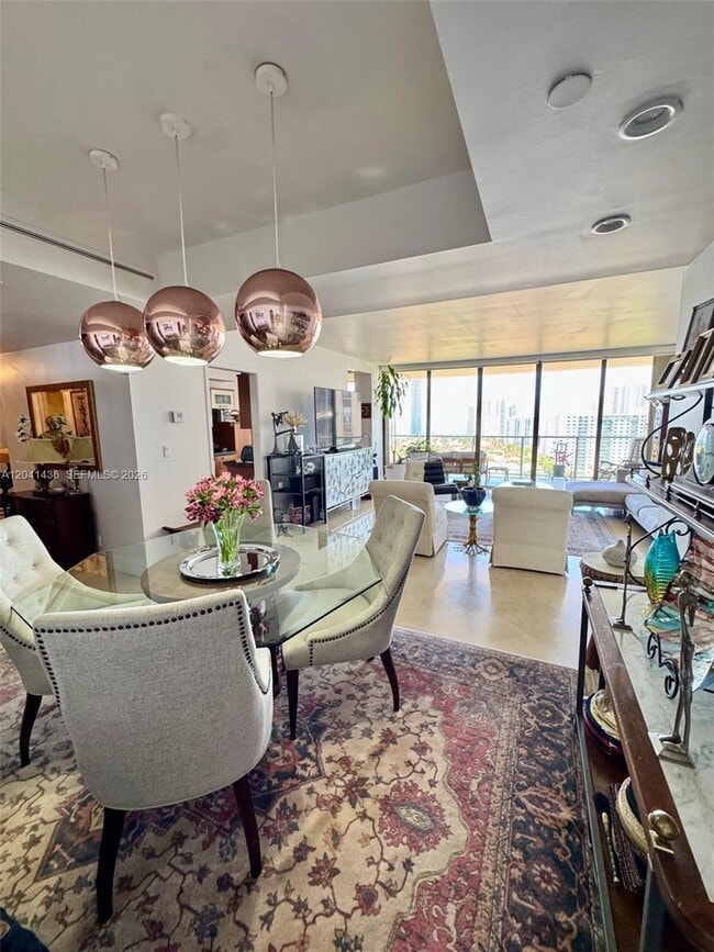 Building Photo - 19500 Turnberry Way