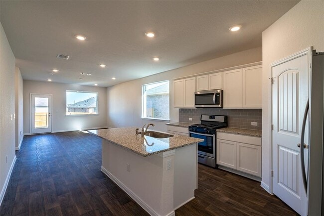 Building Photo - 233 Brooklyn Dr